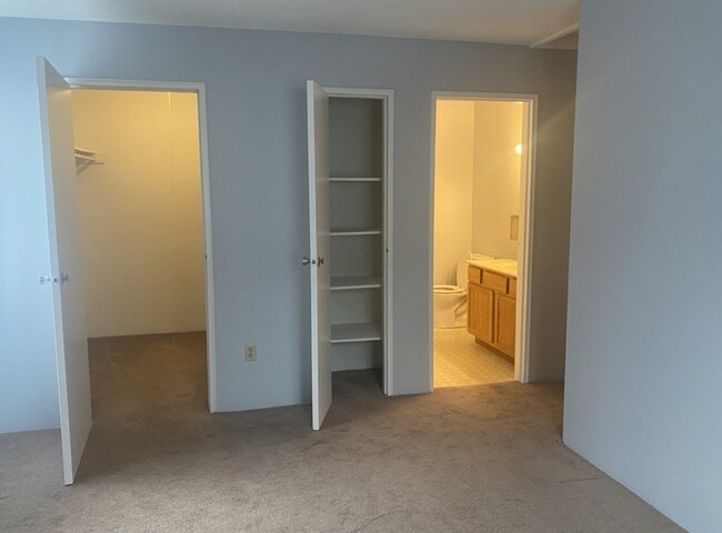 Building Photo - Natick Village 2 bedroom