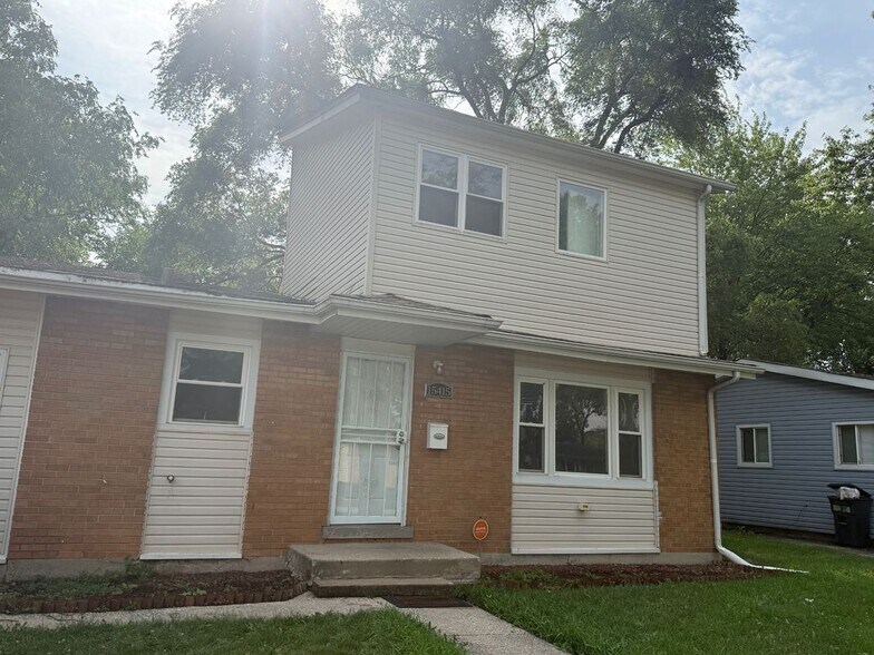 Primary Photo - 15415 Dorchester Ave
