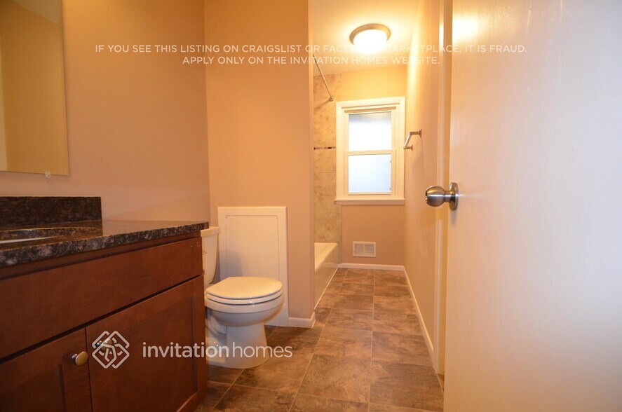 Building Photo - 2675 2nd St N