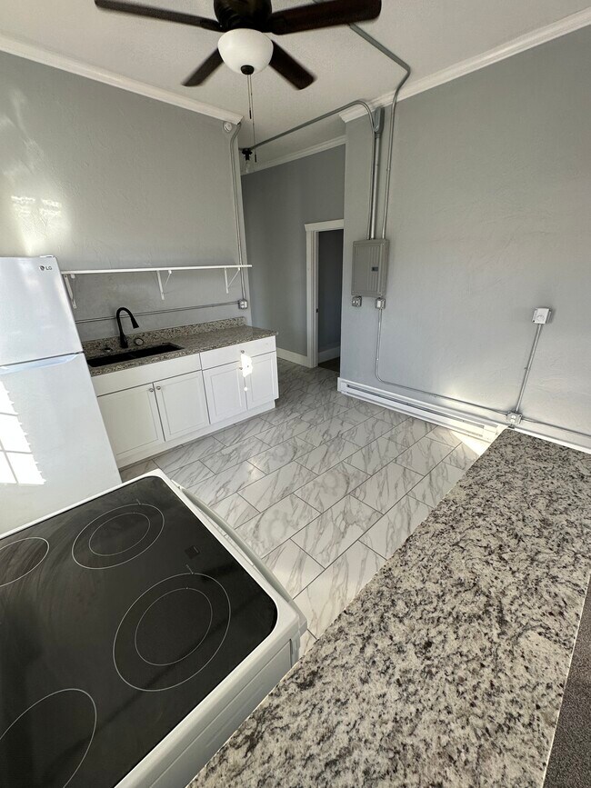 Primary Photo - 23.5 N Grant