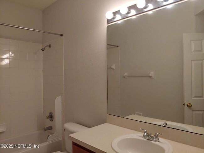 Building Photo - 1723 Forest Lake Cir W