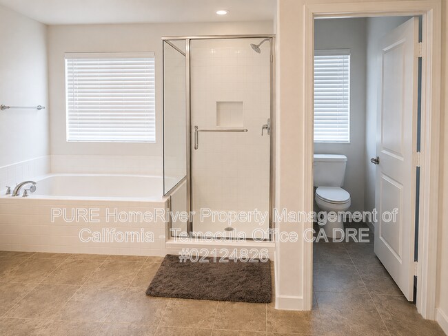 Building Photo - 16750 Yarrow Ln