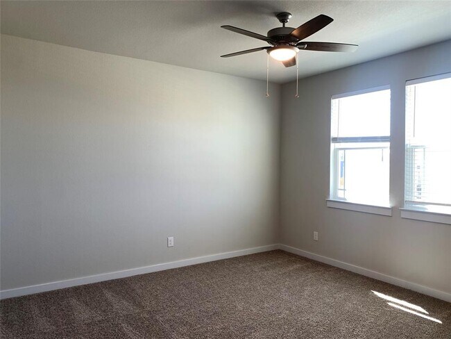 Building Photo - 2913 Sage Ranch Dr