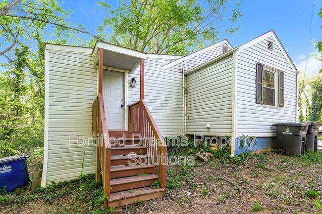 Building Photo - 3682 Yale Ave