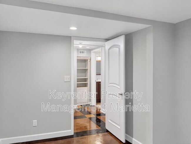 Building Photo - 2771 Stonecreek Rd