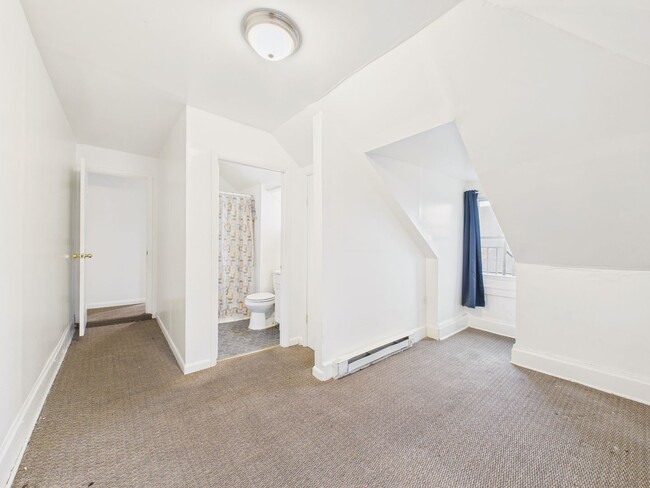 Building Photo - 2318 N 5th St