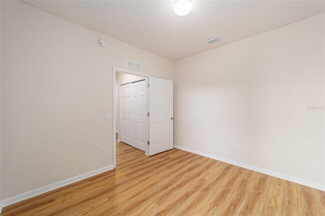 Building Photo - 4570 SW 52nd Cir