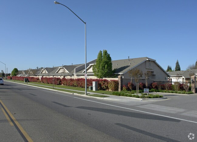 Primary Photo - Maple Estates Apartments