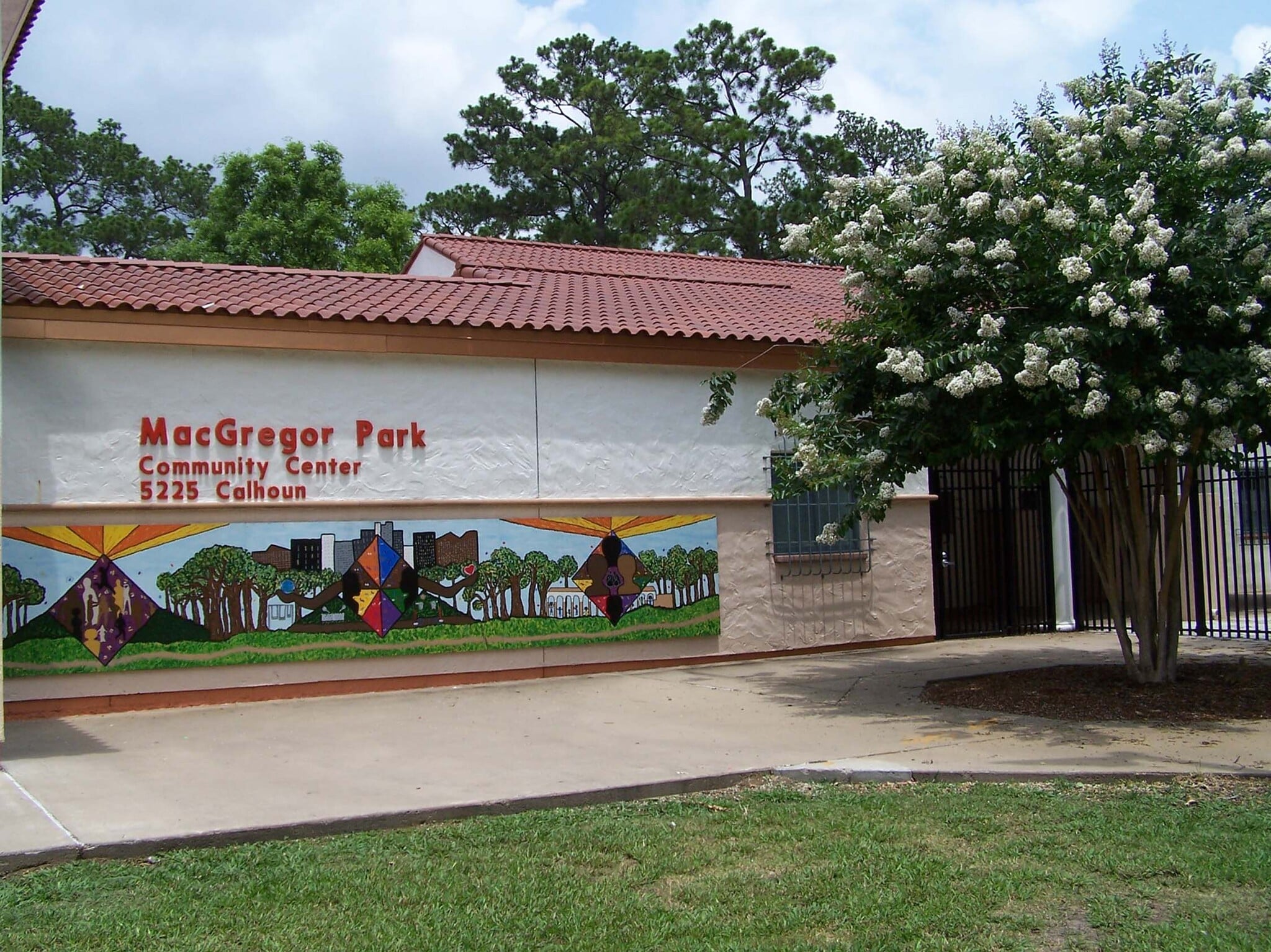 MacGregor Park. Walkable or MetroRail. - 5235 Kingsbury St