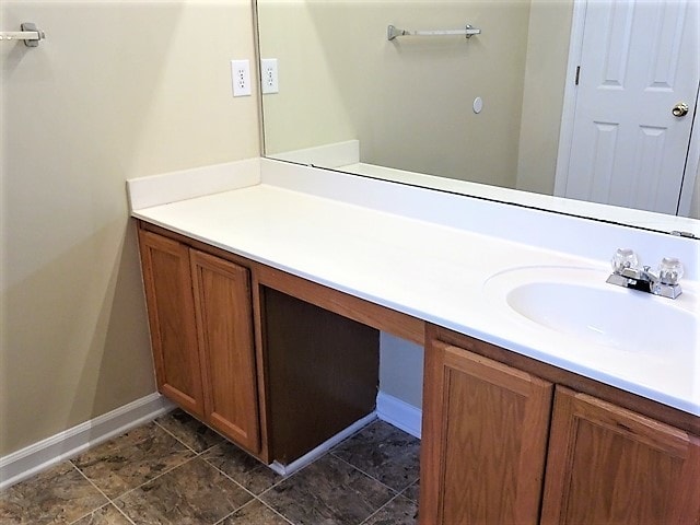 Building Photo - 214 Clay Thorn Ct