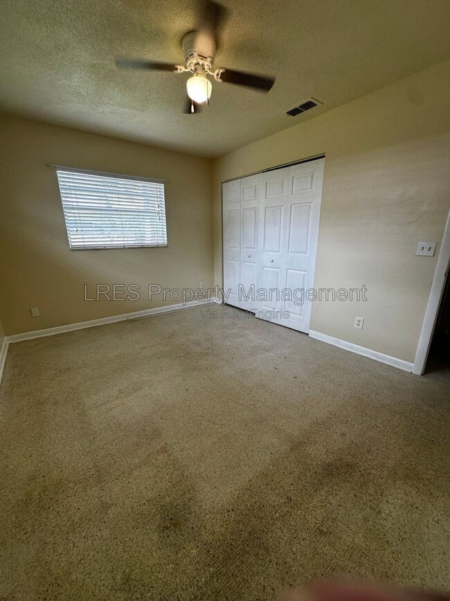 Building Photo - 2719 Merrie Oaks Rd