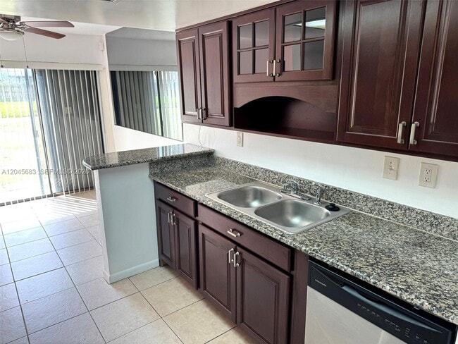 Building Photo - 9112 SW 159th Terrace