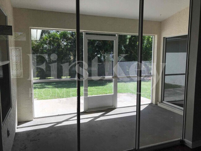 Building Photo - 18205 Apple Rd