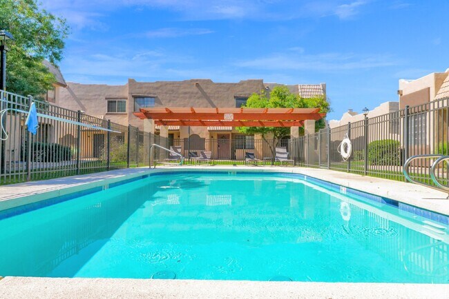 Pool - 1935 W Morten Ave