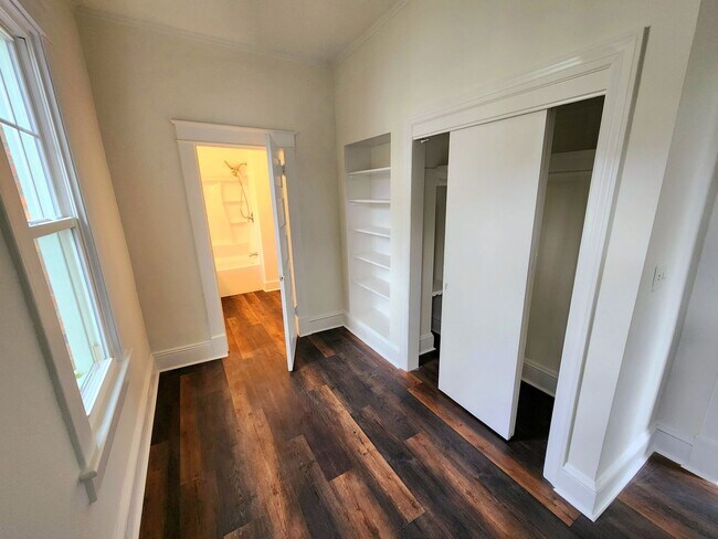 Building Photo - Gorgeous Gem on Corner Lot in Ghent!