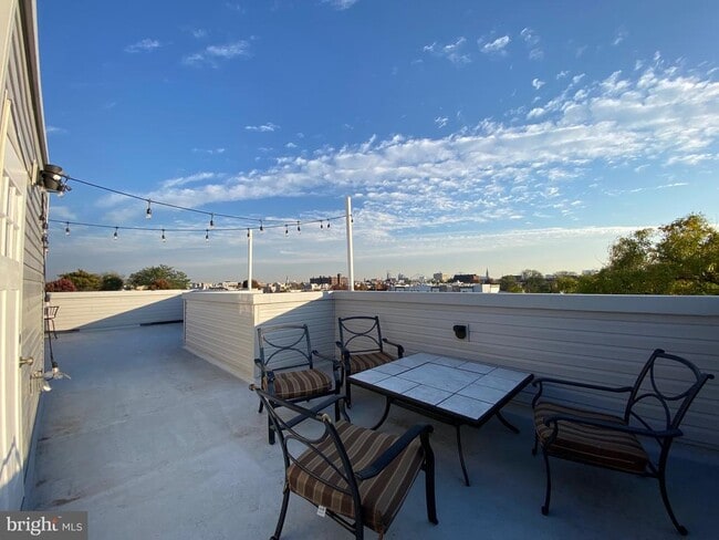 Building Photo - 1932 N 8th St