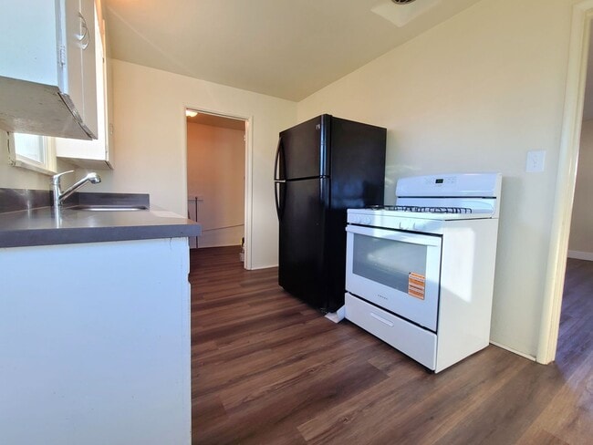 Building Photo - 12183 2nd St