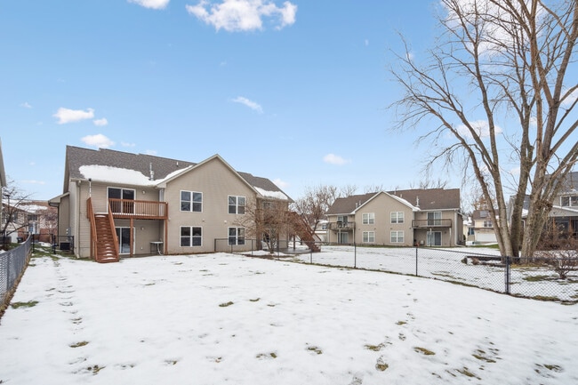 Building Photo - 2539 Catskill Ct