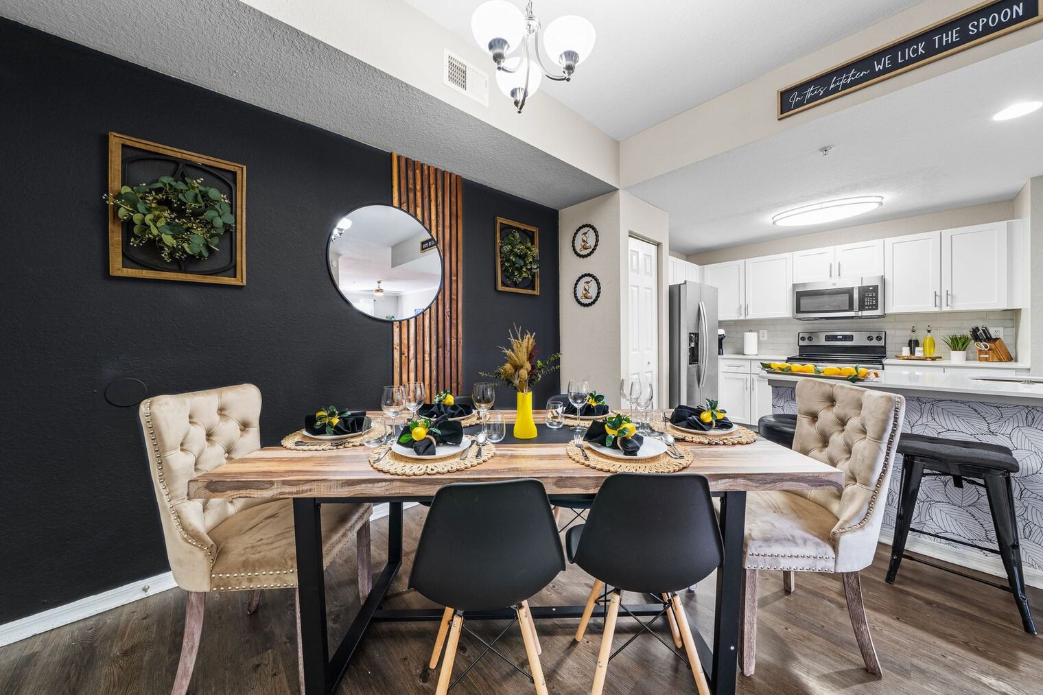 Building Photo - 9874 Montague St