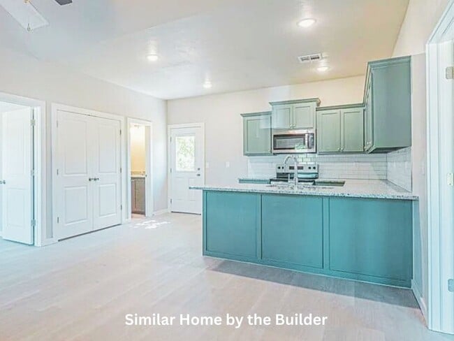 Building Photo - Cozy 2 Bed, 2 Bath Home in Shawnee – Move-In Ready