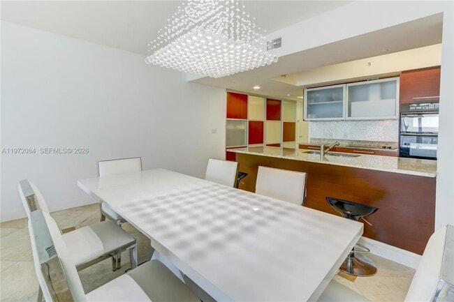 Building Photo - 1830 S Ocean Dr