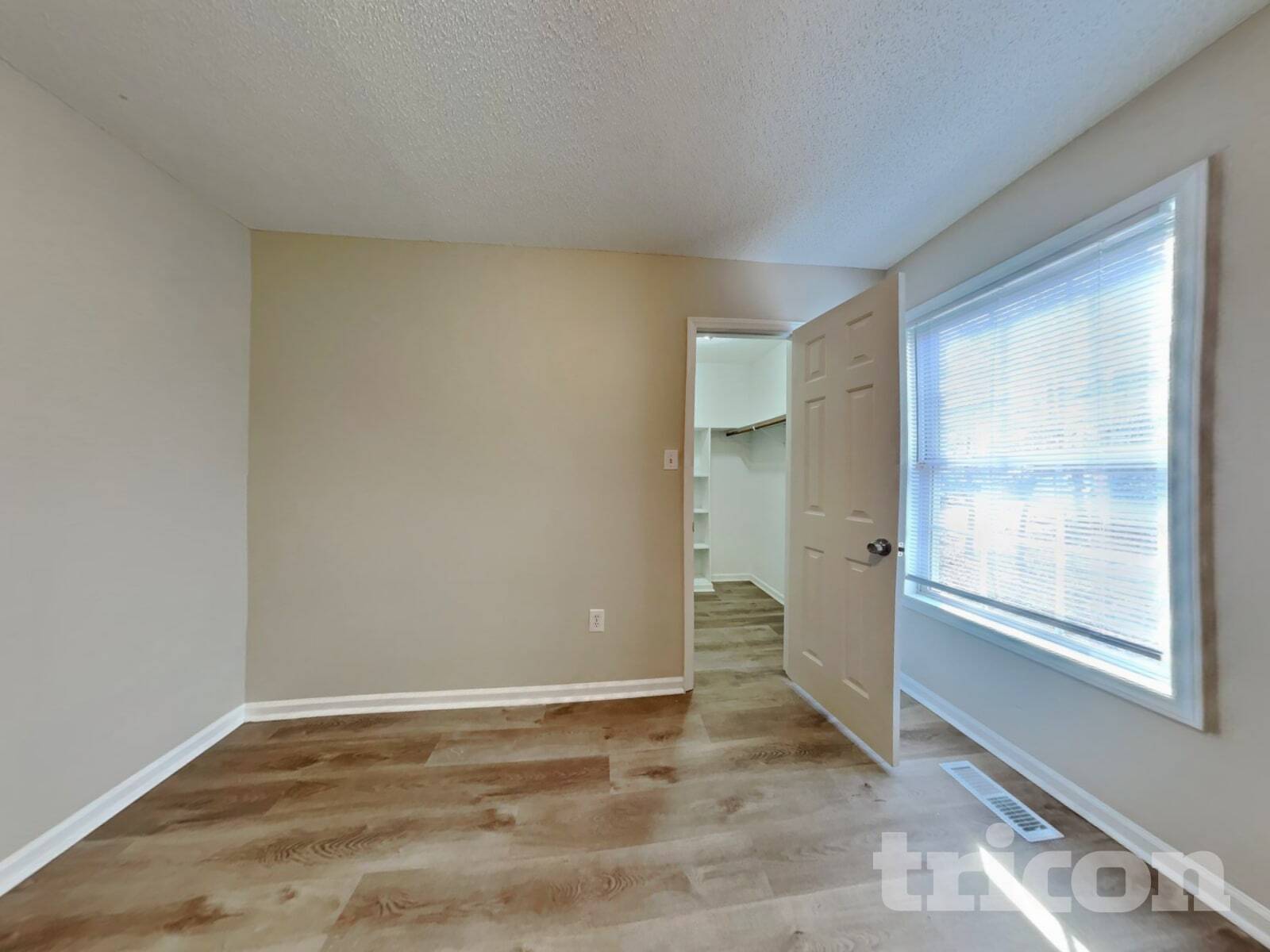 Building Photo - 3008 Brittany Dr