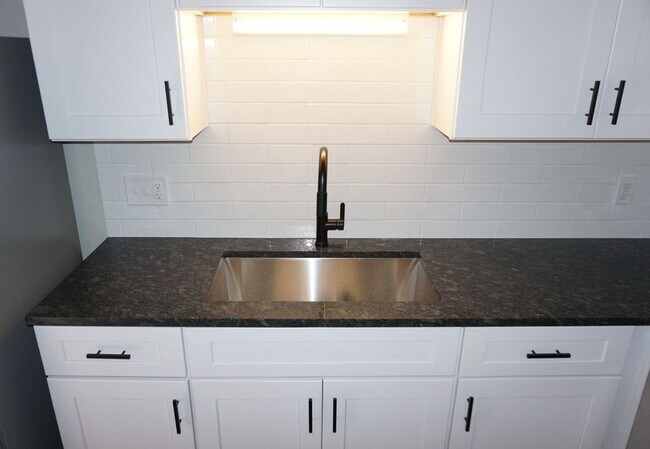 Building Photo - 314 Fairgrove St