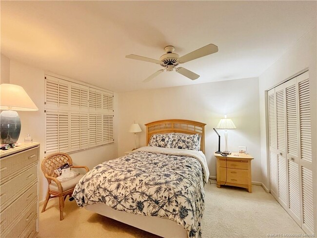 Building Photo - 9500 S Ocean Dr