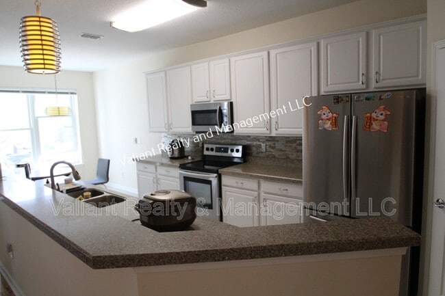 Building Photo - 13364 Beach Blvd