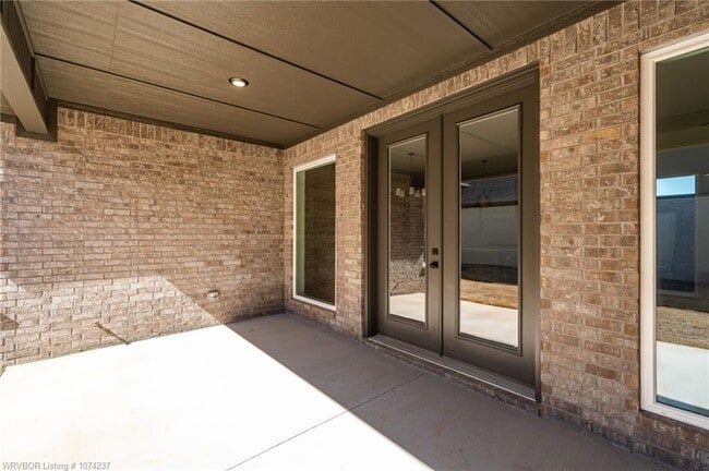 Building Photo - 7627 Woodbine Ln