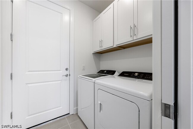 Building Photo - 19226 Hinkley Dr
