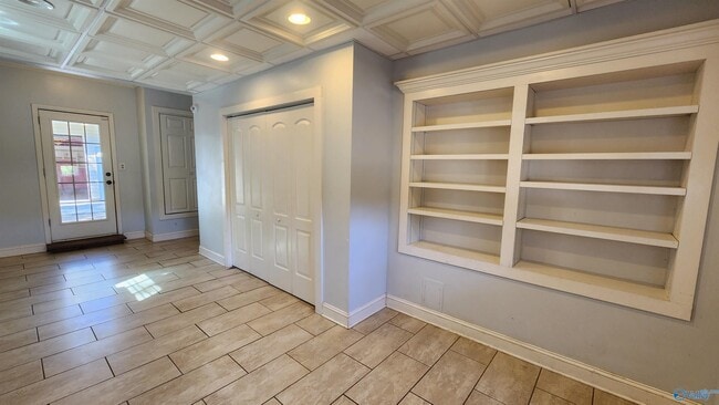 Building Photo - 11402 Hillwood Dr SE