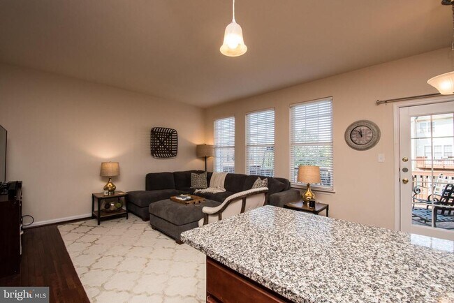 Building Photo - 203 Misty Pond Terrace