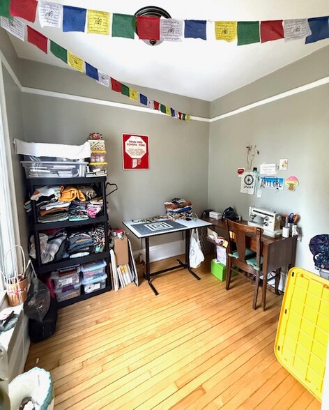 Building Photo - 919 E Clarke St