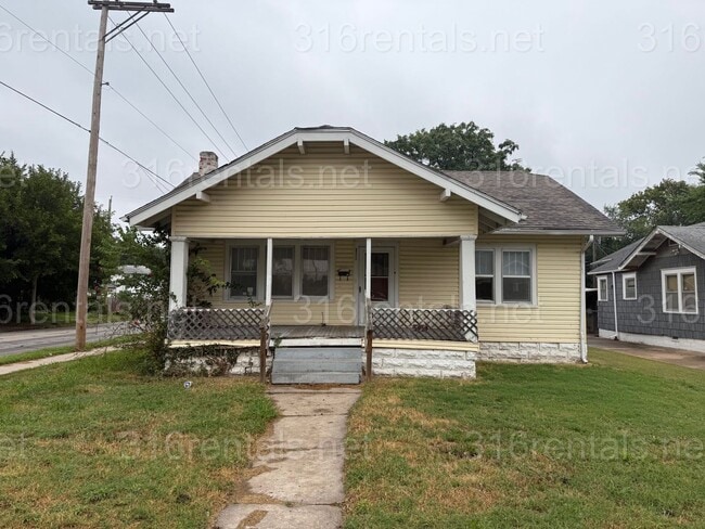 Primary Photo - $850 - 2 bedroom / 1 bathroom - Single Fam...