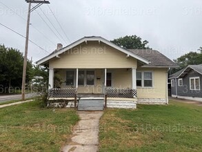 Building Photo - $875 - 2 bedroom / 1 bathroom - Single Fam...