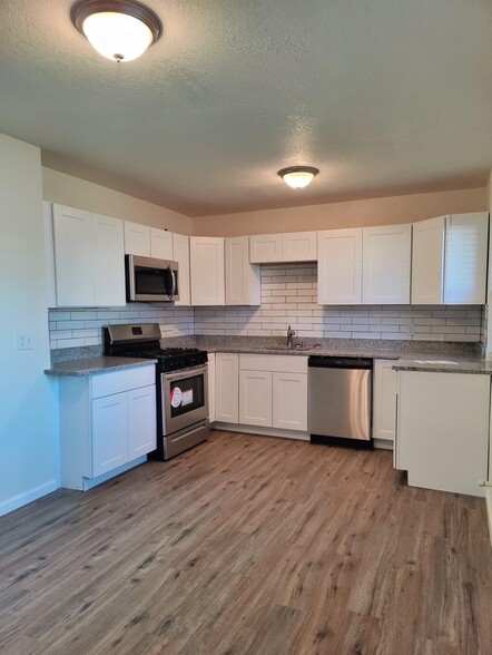 Apartments for Rent in Albuquerque - Northeastern Apts