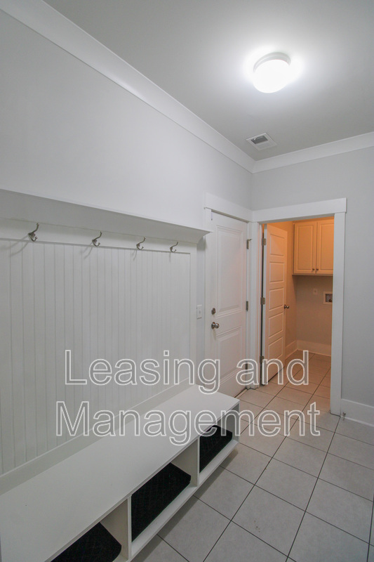 Building Photo - 1129 Bright Ct