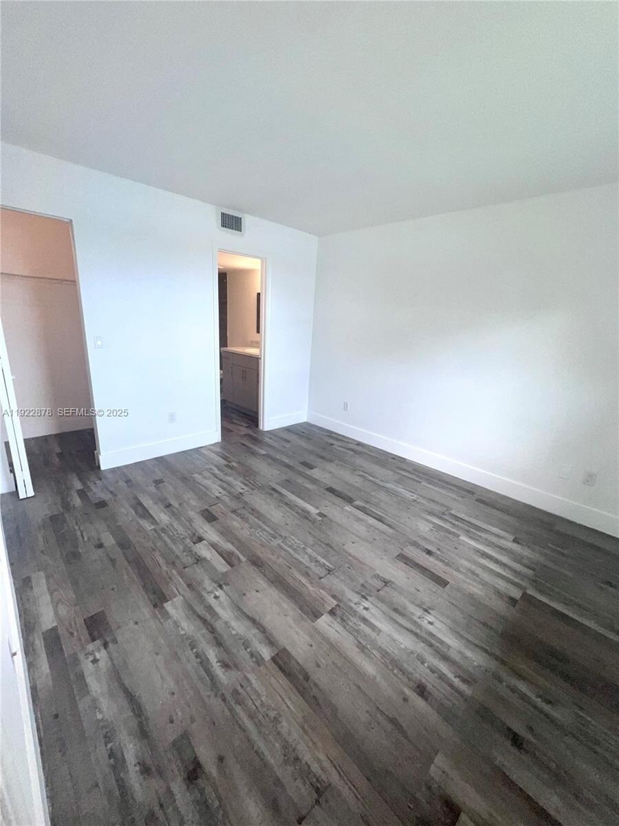 Building Photo - 6715 W 26th Dr