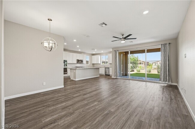 Building Photo - 748 Rogue Wave St
