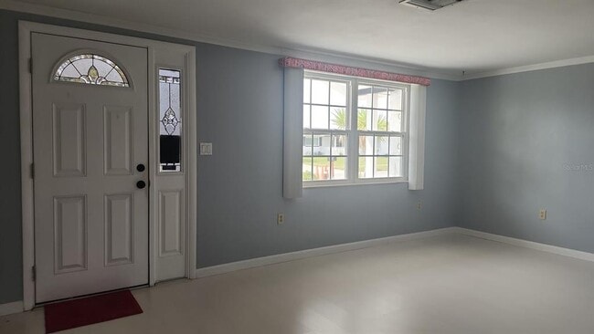 Building Photo - 6153 9th Ave