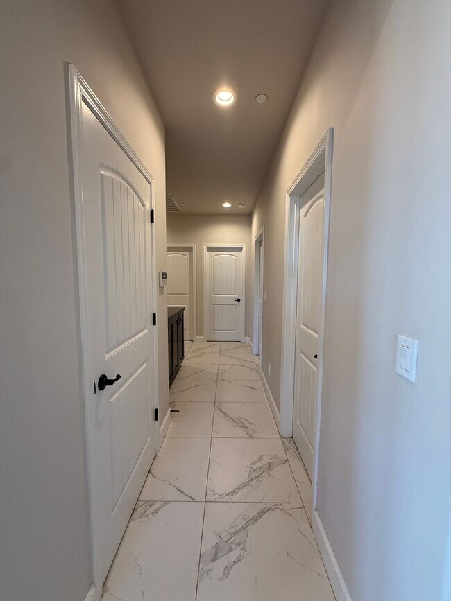 Building Photo - Newer Single Story Model Home Located In The Meadows at Rice Ranch with Three Car Garage