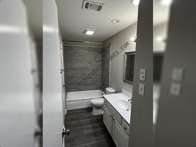 Building Photo - 1908 War Eagle Dr