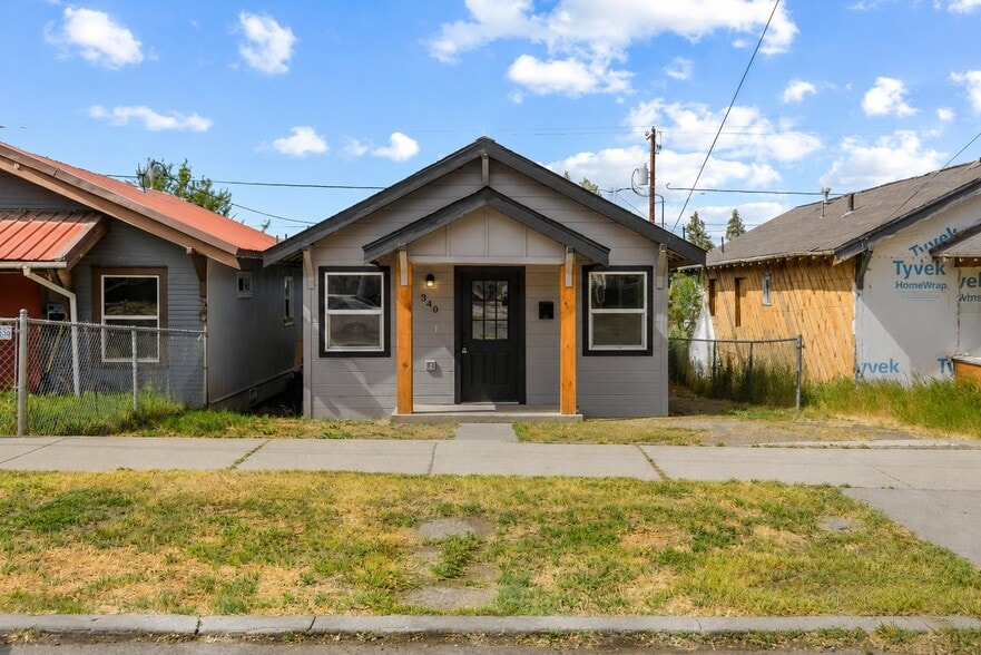 Building Photo - 340 Martin St