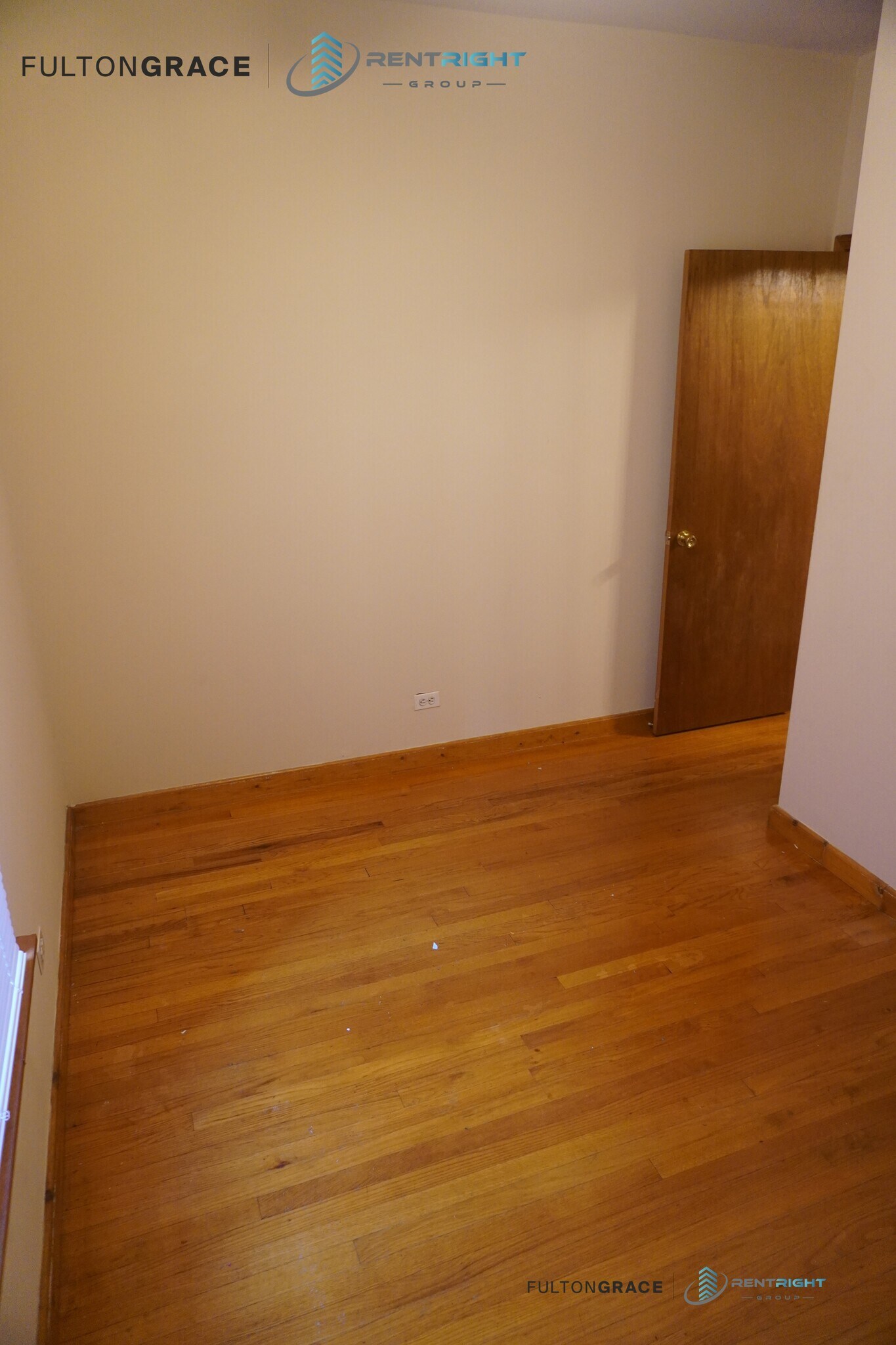 Building Photo - 6357 N Lakewood Ave