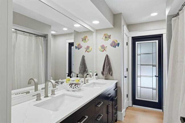 Building Photo - 5159 Oakmont Pl