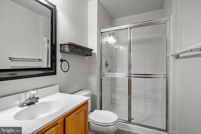 Building Photo - 596 Coach Hill Ct