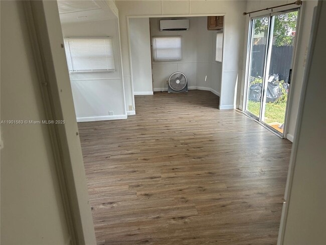 Building Photo - 1600 NW 42nd St