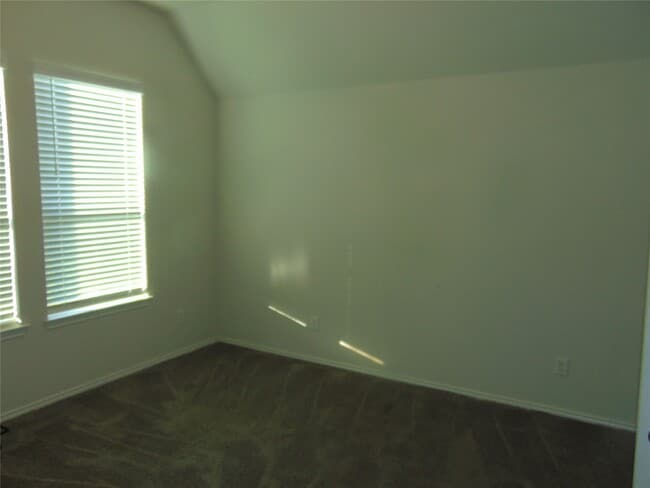 Building Photo - 24978 Tidmor Ln