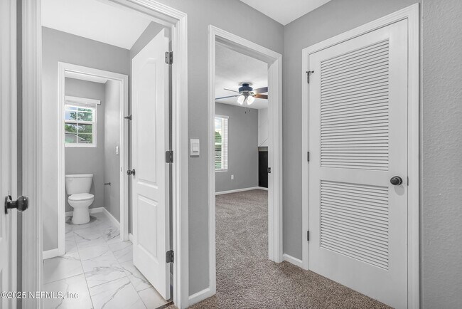 Building Photo - 150 Logrono Ct